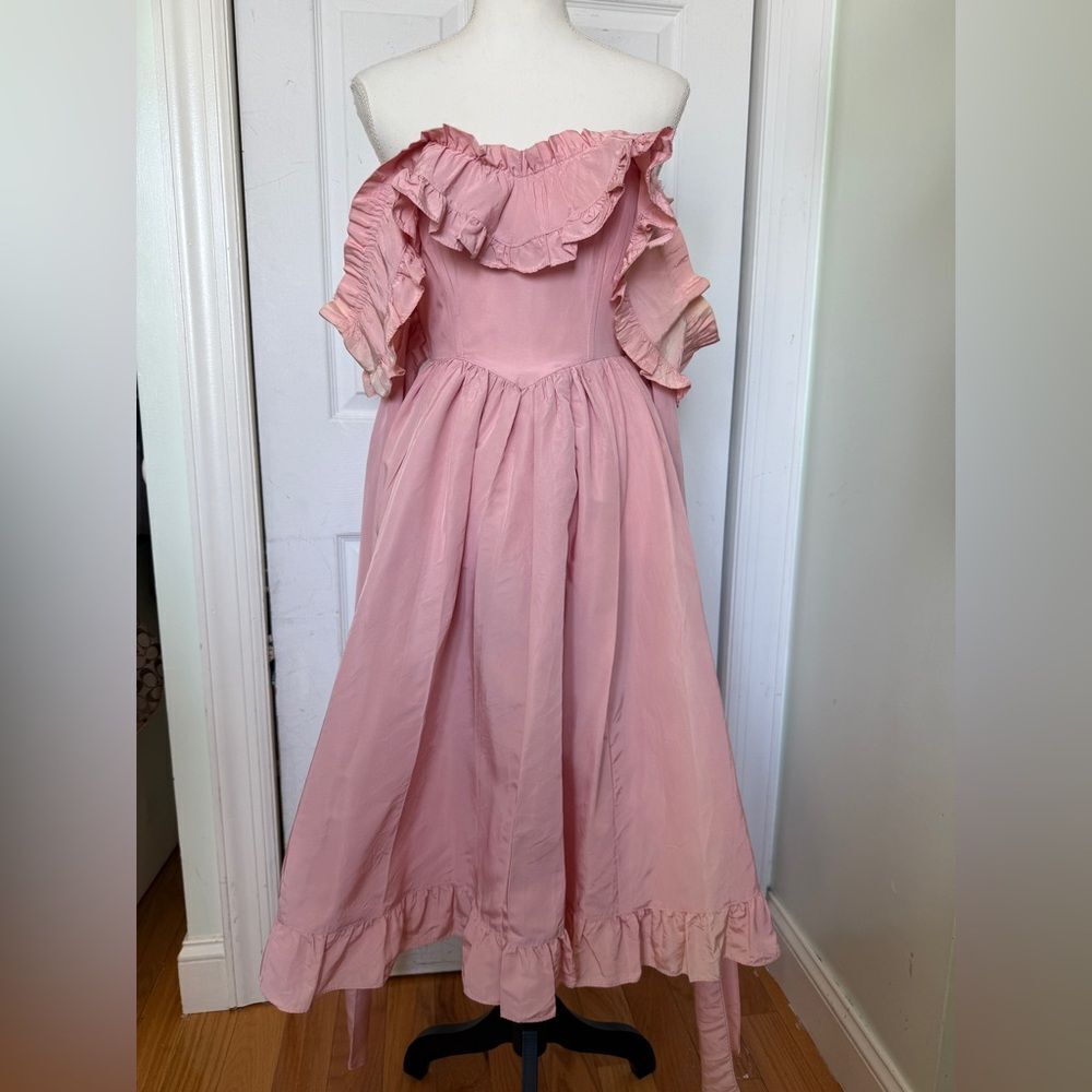 70s/ 80s Rare Gunne Sax Bubble Gum Pink Corsetted Dress with Bow